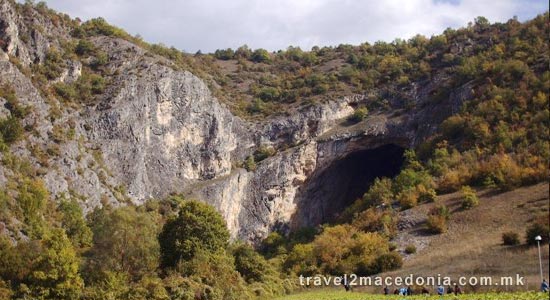 Pesna cave